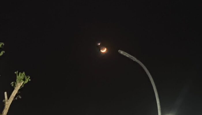 Fenomena Bulan Sabit Berdampingan Venus Hiasi Langit Bumiayu