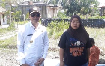 Warga Miskin Karangjongkeng Tonjong Terima Bantuan Jamban Sehat dari Bumdesma UPKB Berkah Tonjong
