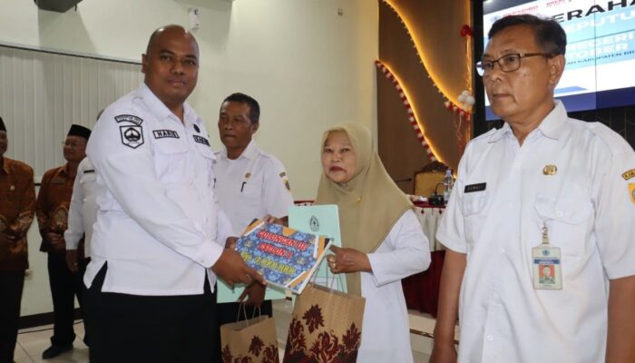 Kunci Bahagia Jelang Pensiun Ala Sekelurahan Brebes: Syukur dan Keluarga
