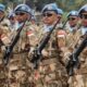 Caption Foto: Barisan prajurit Satgas Kizi TNI Kontingen Garuda XXXVII-L MINUSCA berdiri tegap dalamUpacara Medal Parade di Garuda Camp, Bangui, Republik Afrika Tengah. (Foto: Istimewa)