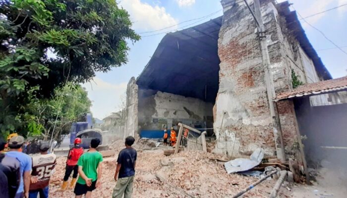 Gedung Hoo Gwan Bumiayu Ambruk, Dugaan Kelalaian dan Keselamatan Bangunan Disorot