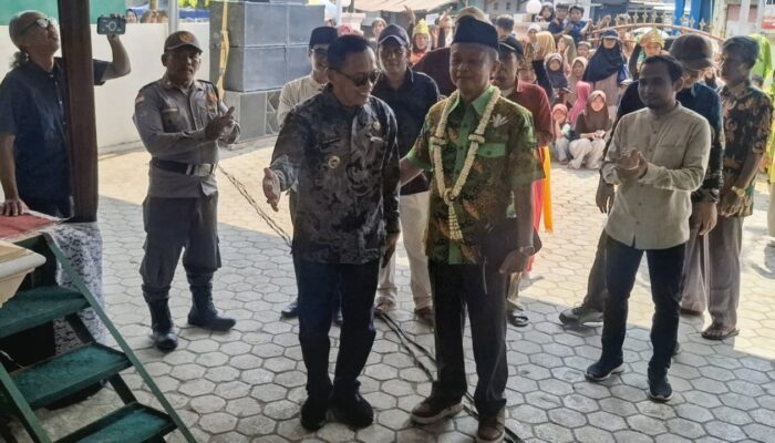 Reses HM Iskhak di Karangjongkeng Brebes Meriah Disambut Kesenian