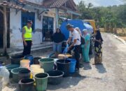 Bantuan Air Bersih Polres Brebes Disambut Antusias Warga Paguyangan