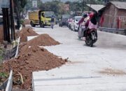 Proyek Pelebaran Jalan Pagojengan Brebes Dinilai Asal-asalan, Warga Tuntut Evaluasi PUPR