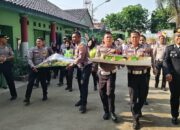 Momen Penuh Keakraban, Wakapolres Brebes Beri Kejutan HUT TNI di Makodim