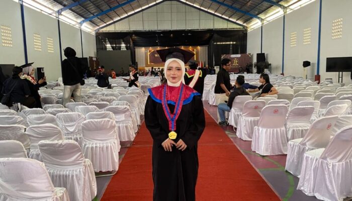 Kisah Siti Fadillah Wisudawati Asal NTT yang Sukses Raih Sarjana di Universitas Peradaban Bumiayu Brebes
